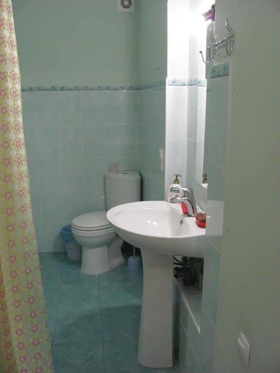 Hostel Classic Χερσών Εξωτερικό φωτογραφία